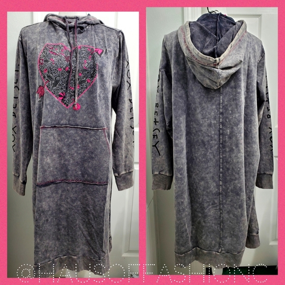 TORRID + BETSEY JOHNSON Lightweight Hoodie Mini Dress w/ XO Arrow Mineral Wash! - Picture 5 of 10
